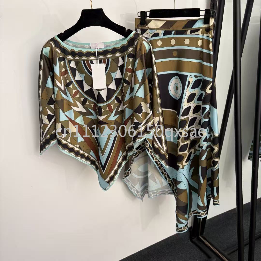 Street Fashion Logo - Luxury Design Women's Black Cloak Dress
