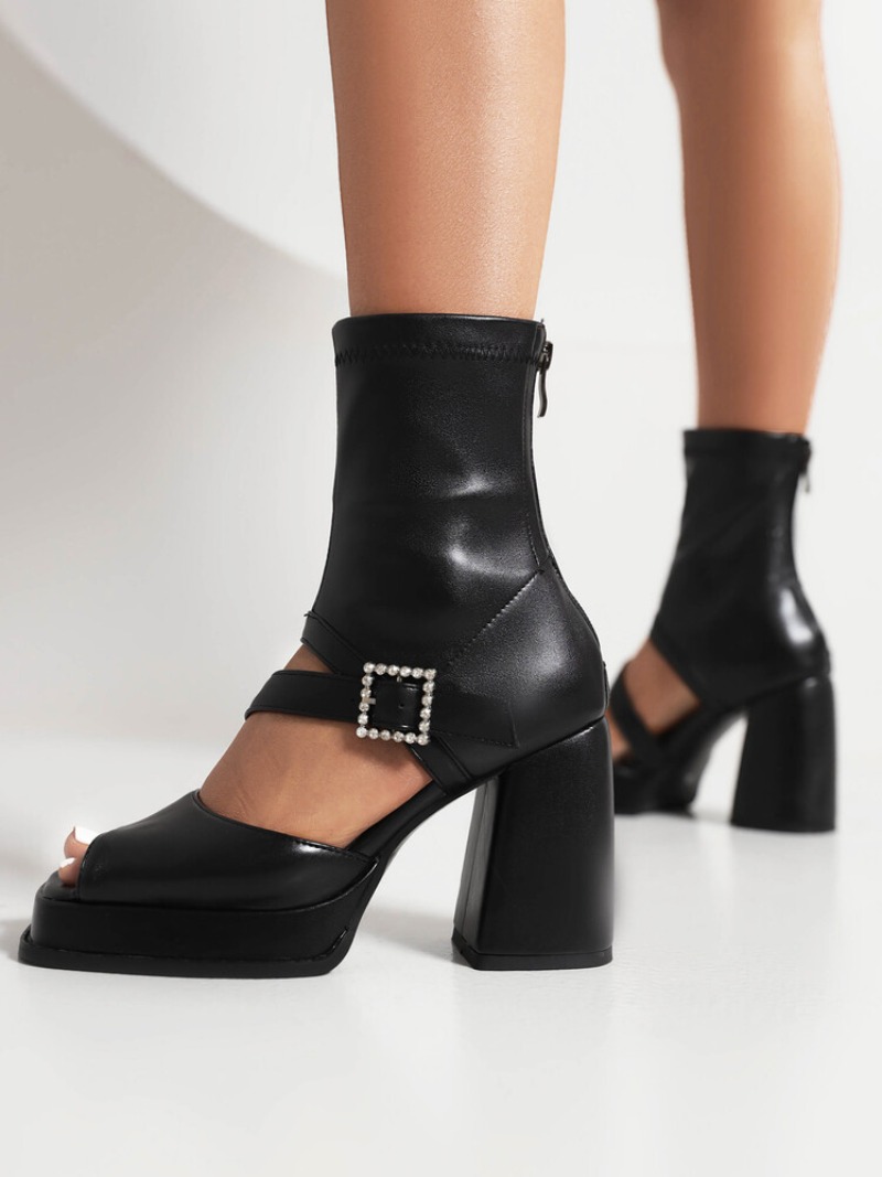 Design Women Gladialtor Sandal - Street Fashion Plus Size ulasan dan harga