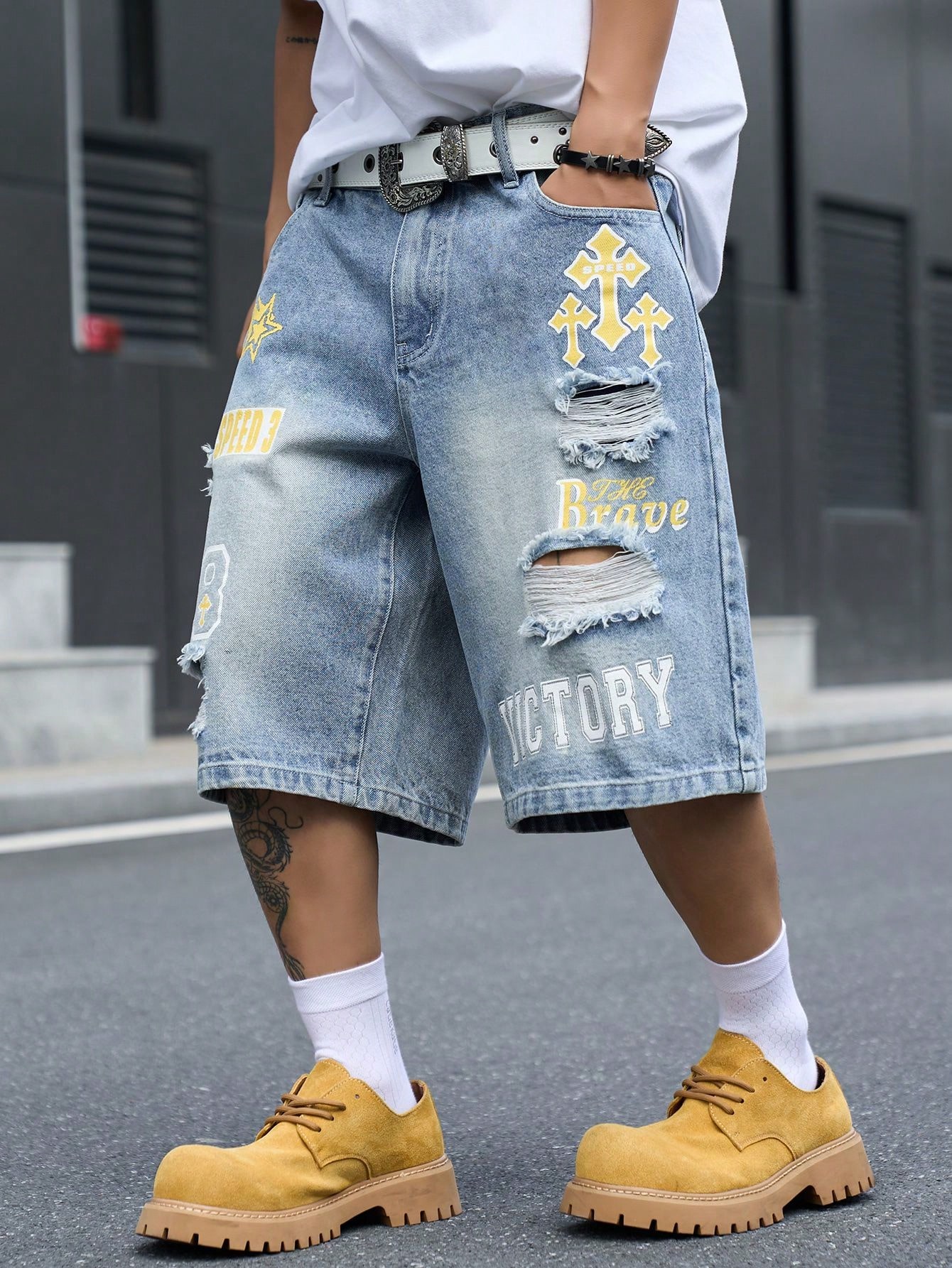 Men's Loose Fit Denim Bermuda  - Distressed Jean Rip ulasan dan harga